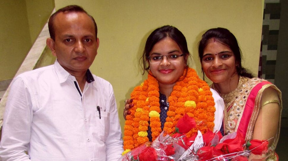 Biography of IAS Sakshi Garg in hindi