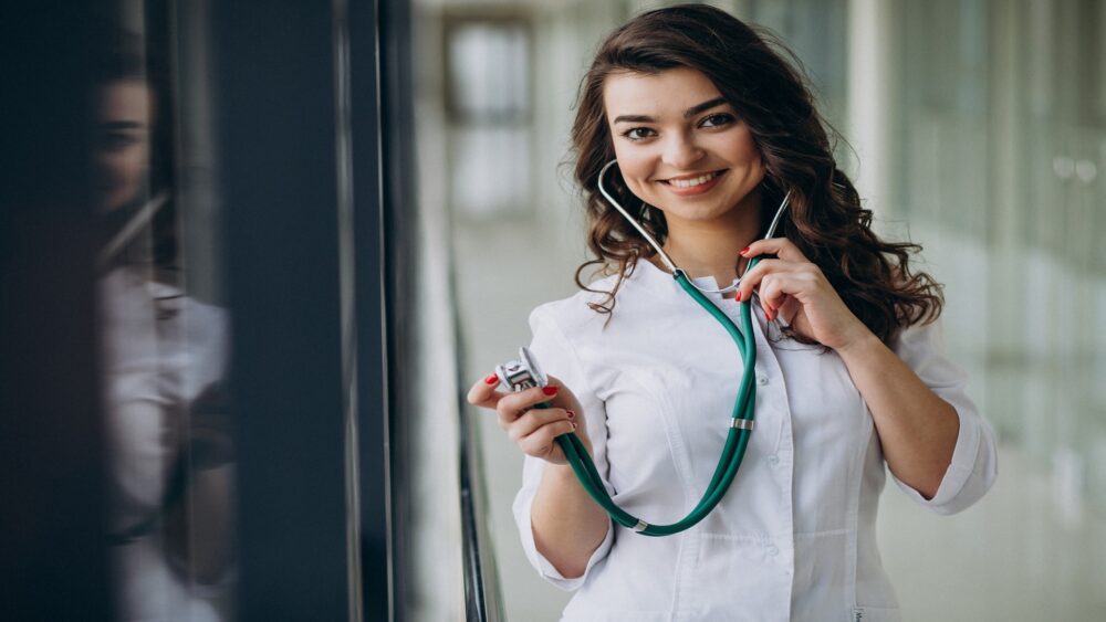 nurse kaise bane